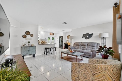 Casa en venta en Clearwater, Florida, 3 dormitorios, 106.37 m2 № 1906763 - foto 6