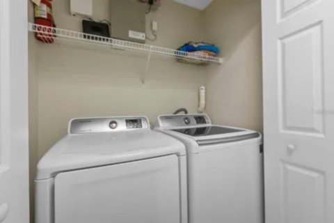Townhouse in Kissimmee, Florida 4 bedrooms, 152.82 sq.m. № 1894711 - photo 24