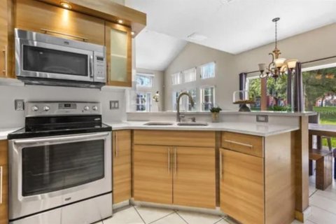 Townhouse in Kissimmee, Florida 4 bedrooms, 152.82 sq.m. № 1894711 - photo 9
