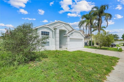 House in Davenport, Florida 4 bedrooms, 174.84 sq.m. № 1838030 - photo 3