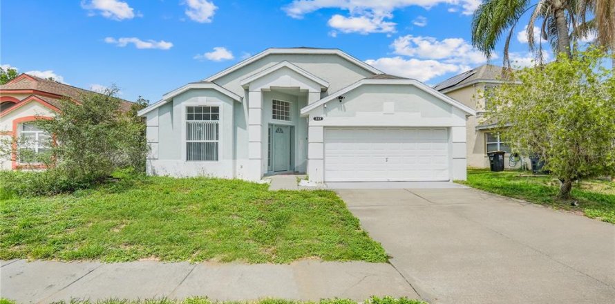 House in Davenport, Florida 4 bedrooms, 174.84 sq.m. № 1838030