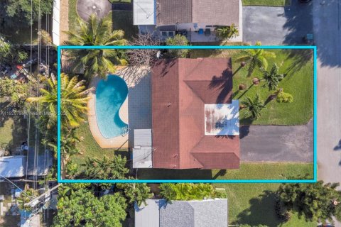 House in Oakland Park, Florida 2 bedrooms, 99.78 sq.m. № 1975736 - photo 29