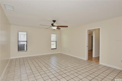 Casa en alquiler en Apopka, Florida, 3 dormitorios, 166.67 m2 № 1918141 - foto 9