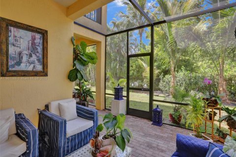 House in Cutler Bay, Florida 5 bedrooms, 366.5 sq.m. № 1688685 - photo 27