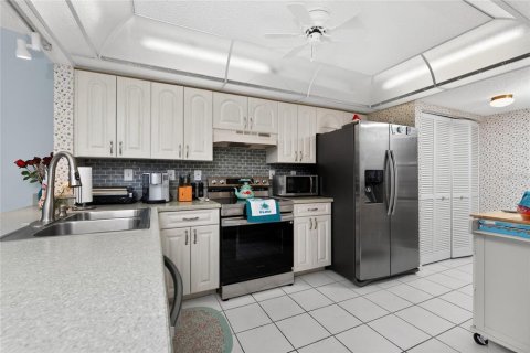 Condo in Punta Gorda, Florida, 2 bedrooms  № 2148354 - photo 7