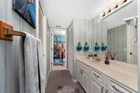 Condo in Punta Gorda, Florida, 2 bedrooms  № 2148354 - photo 27