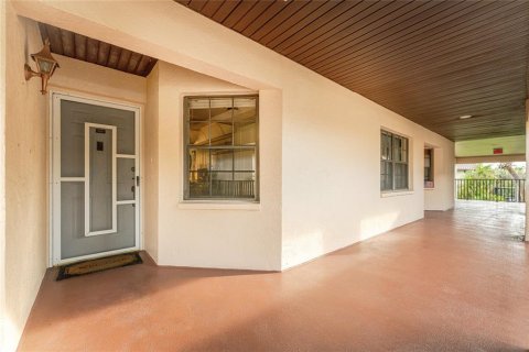 Condo in Punta Gorda, Florida, 2 bedrooms  № 2148354 - photo 2