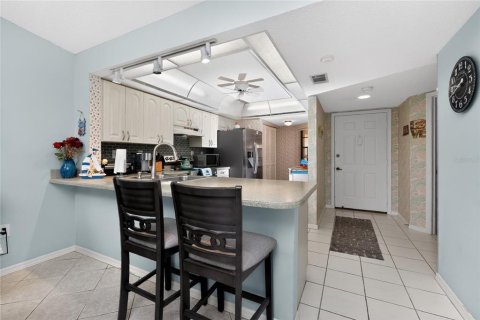 Condo in Punta Gorda, Florida, 2 bedrooms  № 2148354 - photo 17