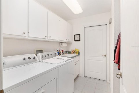 Villa ou maison à vendre à Ocala, Floride: 4 chambres, 234.67 m2 № 2330427 - photo 29