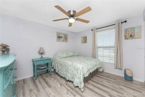 House in Port Charlotte, Florida 2 bedrooms, 150.87 sq.m. № 1746336 - photo 15