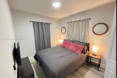 Villa ou maison à vendre à Miami, Floride: 3 chambres, 73.58 m2 № 1973474 - photo 5