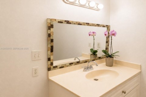 Condo in Doral, Florida, 1 bedroom № 2244647 - photo 3
