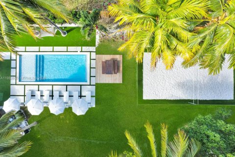 Купить виллу или дом в Майами, Флорида 5 спален, 219.81м2, № 2050770 - фото 6