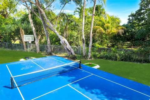 Купить виллу или дом в Майами, Флорида 5 спален, 219.81м2, № 2050770 - фото 5