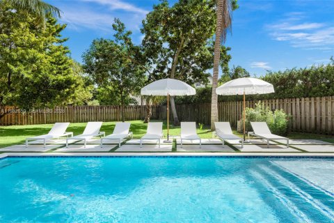 Купить виллу или дом в Майами, Флорида 5 спален, 219.81м2, № 2050770 - фото 19