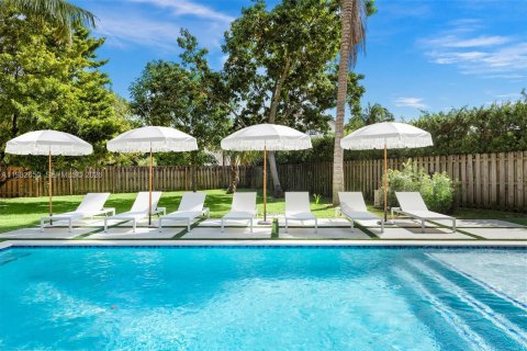 Купить виллу или дом в Майами, Флорида 5 спален, 219.81м2, № 2050770 - фото 9