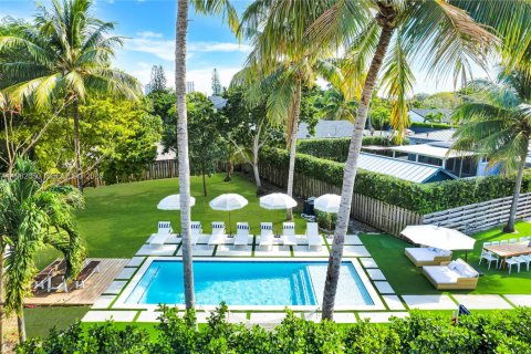 Купить виллу или дом в Майами, Флорида 5 спален, 219.81м2, № 2050770 - фото 7