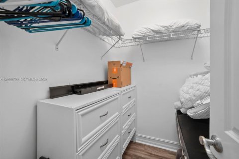 Adosado en venta en Fort Lauderdale, Florida, 3 dormitorios, 186.55 m2 № 2072689 - foto 28