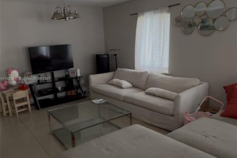 Купить виллу или дом в Майами, Флорида 3 спальни, 139.35м2, № 1785880 - фото 4