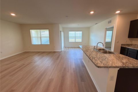 House in Lake Alfred, Florida 3 bedrooms, 157 sq.m. № 2209235 - photo 10