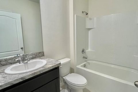 House in Lake Alfred, Florida 3 bedrooms, 157 sq.m. № 2209235 - photo 28
