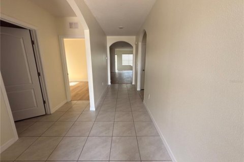 House in Lake Alfred, Florida 3 bedrooms, 157 sq.m. № 2209235 - photo 4