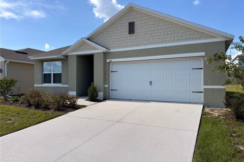 House in Lake Alfred, Florida 3 bedrooms, 157 sq.m. № 2209235 - photo 3