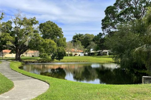 Copropriété à louer à Sarasota, Floride: 2 chambres, 102.94 m2 № 214826 - photo 3