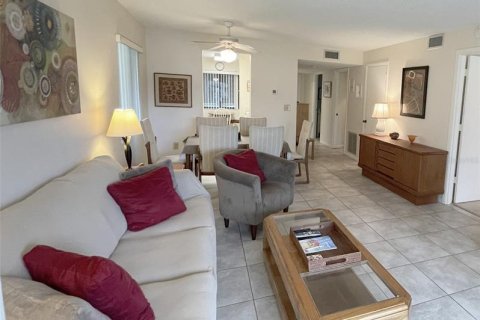 Copropriété à louer à Sarasota, Floride: 2 chambres, 102.94 m2 № 214826 - photo 12