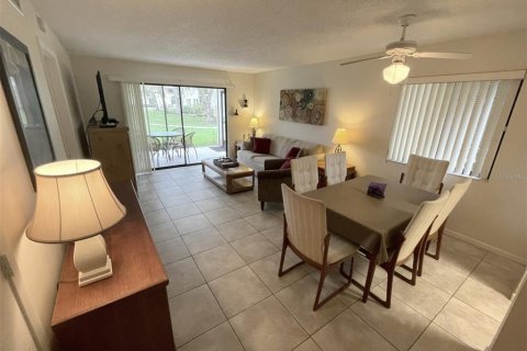Copropriété à louer à Sarasota, Floride: 2 chambres, 102.94 m2 № 214826 - photo 9