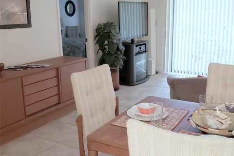 Copropriété à louer à Sarasota, Floride: 2 chambres, 102.94 m2 № 214826 - photo 10