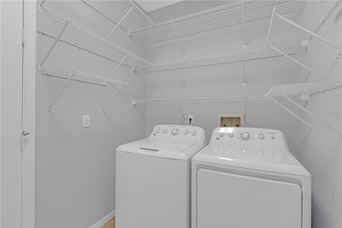 Condo in Sun City Center, Florida, 2 bedrooms  № 1539030 - photo 14