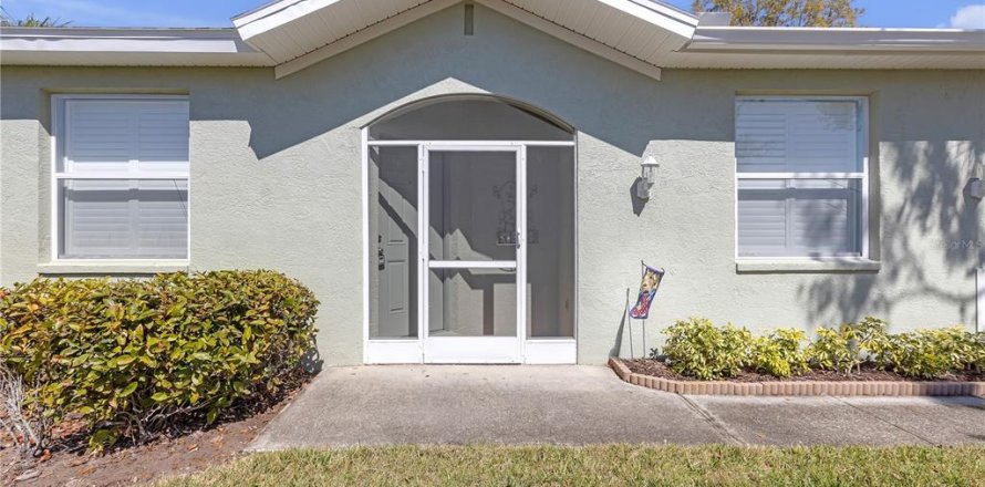 Condo in Sun City Center, Florida, 2 bedrooms  № 1539030