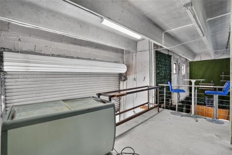 Immobilier commercial à vendre à Doral, Floride № 2327761 - photo 17