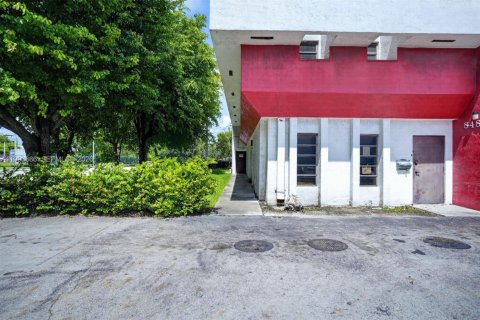 Immobilier commercial à vendre à Doral, Floride № 2327761 - photo 3
