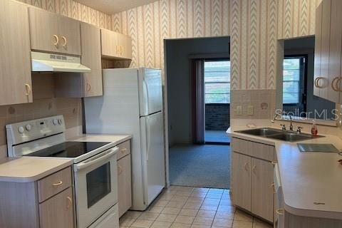Casa en venta en Lakeland, Florida, 2 dormitorios, 153.01 m2 № 1719054 - foto 5