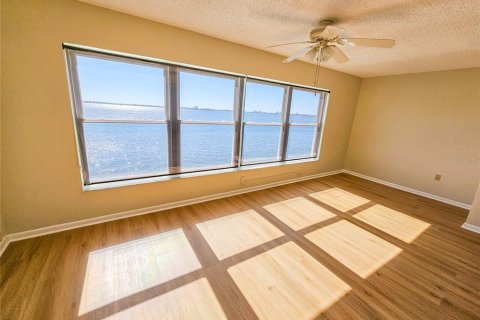 Copropriété à louer à Gulfport, Floride: 1 chambre, 108.7 m2 № 1783112 - photo 11