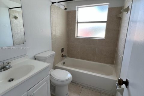 Copropriété à vendre à Coral Springs, Floride: 2 chambres, 71.35 m2 № 1848956 - photo 24
