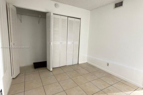 Copropriété à vendre à Coral Springs, Floride: 2 chambres, 71.35 m2 № 1848956 - photo 15