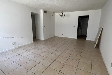 Copropriété à vendre à Coral Springs, Floride: 2 chambres, 71.35 m2 № 1848956 - photo 19