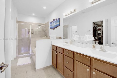 Casa en venta en Homestead, Florida, 3 dormitorios, 203.73 m2 № 1974741 - foto 24