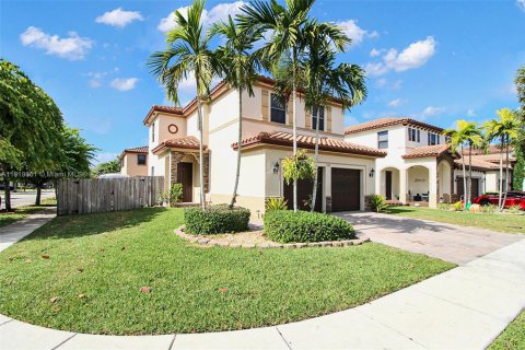 Casa en venta en Homestead, Florida, 3 dormitorios, 203.73 m2 № 1974741 - foto 1