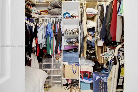 Casa en venta en Homestead, Florida, 3 dormitorios, 203.73 m2 № 1974741 - foto 28