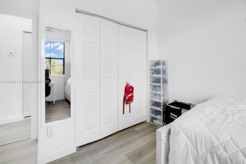 Casa en venta en Homestead, Florida, 3 dormitorios, 203.73 m2 № 1974741 - foto 19