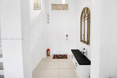 Casa en venta en Homestead, Florida, 3 dormitorios, 203.73 m2 № 1974741 - foto 5