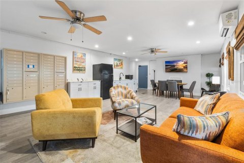 Condo in Saint Petersburg, Florida, 1 bedroom  № 2394132 - photo 26