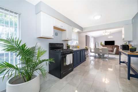 Купить виллу или дом в Орландо, Флорида 6 комнат, 115.38м2, № 2202773 - фото 11