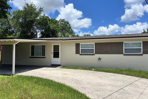 House in Orange Park, Florida 3 bedrooms, 115.94 sq.m. № 1824051 - photo 4
