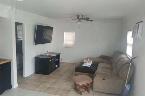 House in Sarasota, Florida 4 bedrooms, 196.77 sq.m. № 1717512 - photo 26