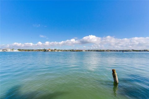 Terreno en venta en Redington Beach, Florida № 1553769 - foto 12